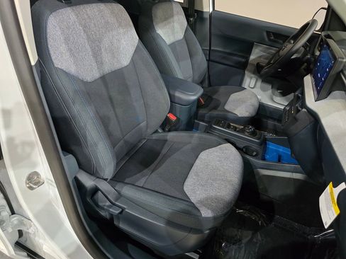 New 2025 Ford Maverick XLT FWD image 34