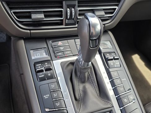 Used 2021 Porsche Macan S AWD/4WD image 24