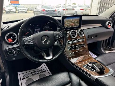 Used 2015 Mercedes-Benz C 300 4MATIC Sedan image 28
