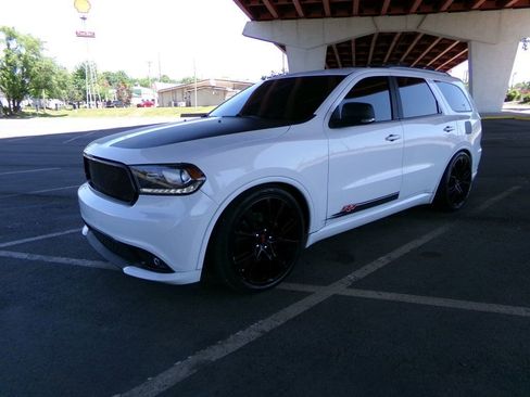 Used 2017 Dodge Durango R/T w/ Blacktop Package AWD/4WD image 2