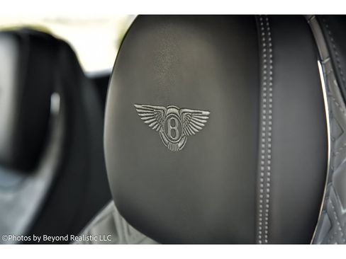 Used 2022 Bentley Continental GT image 11