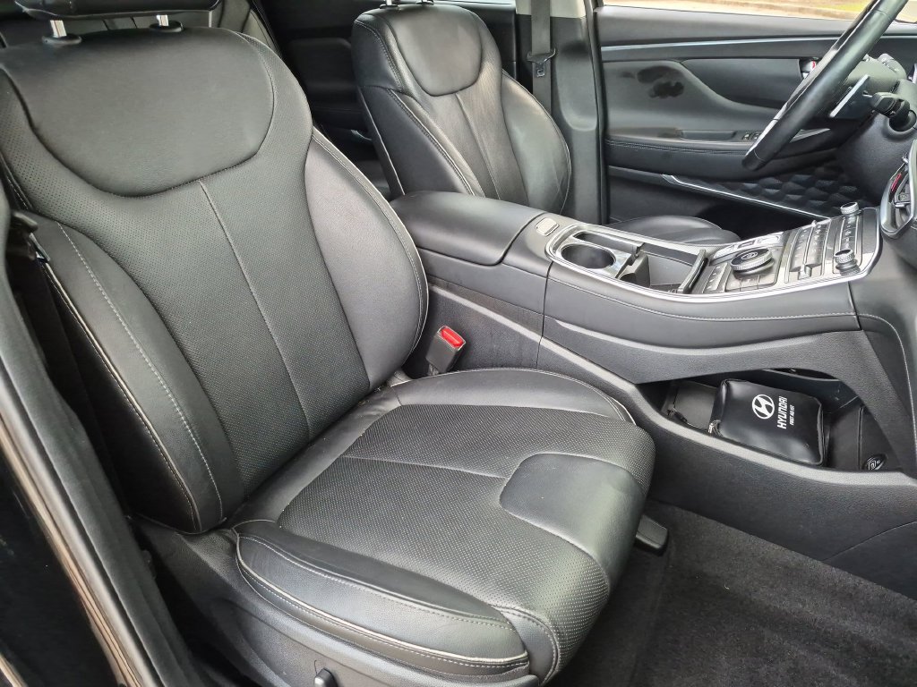 Used 2023 Hyundai Santa Fe Limited FWD image 32
