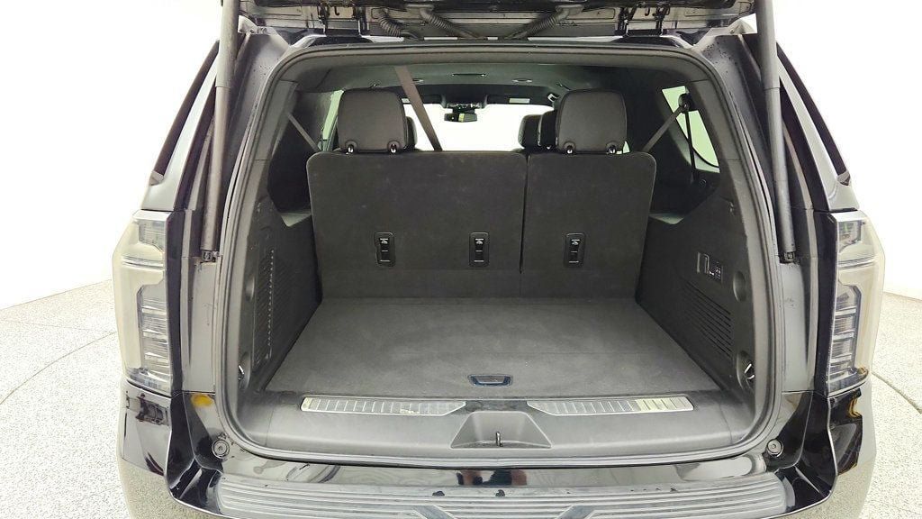Used 2026 Chevrolet Suburban Premier AWD/4WD image 20