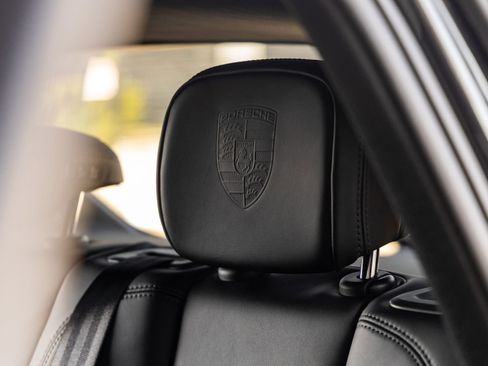 New 2026 Porsche Macan image 39