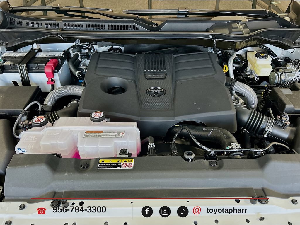 New 2026 Toyota Tundra Platinum AWD/4WD image 9