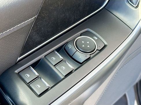 Certified 2022 Ford F150 XLT w/ Equipment Group 302A High image 17