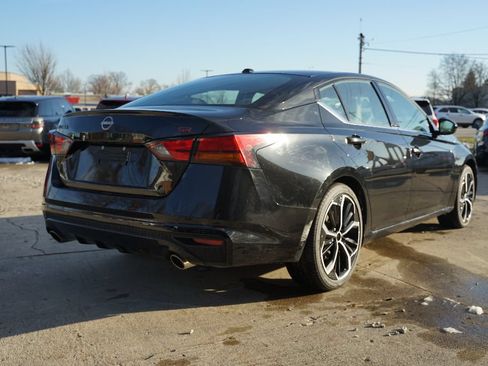 Used 2023 Nissan Altima 2.5 SR FWD image 4