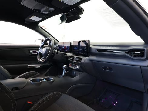 Used 2025 Ford Mustang GT RWD image 18