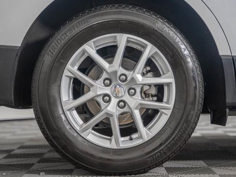 Used 2024 Chevrolet Equinox LS w/ Driver Confidence II Package image 17