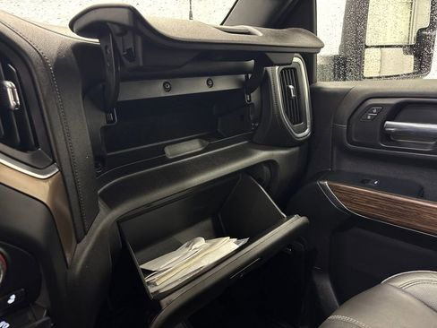 Used 2022 Chevrolet Silverado 3500 High Country w/ Z71 Off-Road Package AWD/4WD image 27