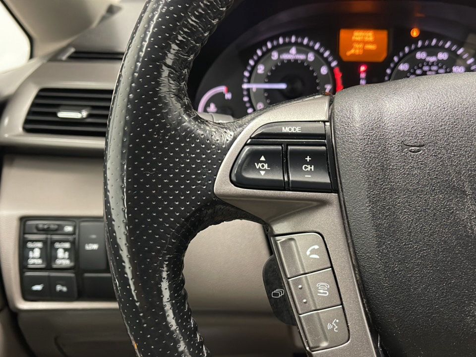 Used 2016 Honda Odyssey Touring image 6