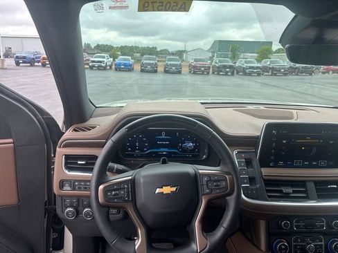 Certified 2024 Chevrolet Tahoe High Country w/ Advanced Technology Package image 15