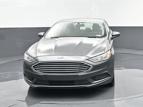 Used 2018 Ford Fusion SE FWD image 20