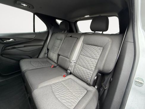 Used 2021 Chevrolet Equinox LT image 12