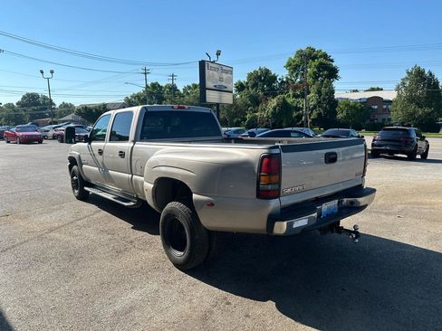 Used 2004 GMC Sierra 3500 SLE w/ Heavy-Duty Power Package RWD image 5