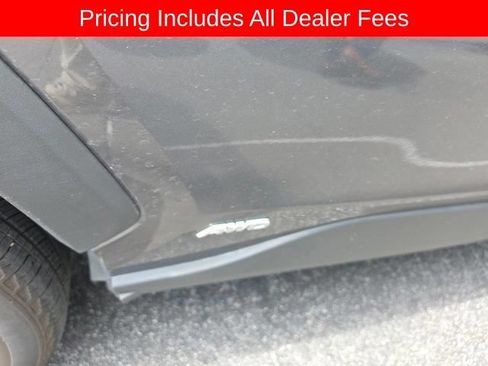 Used 2021 Toyota RAV4 Limited w/ Limited Grade Weather Package AWD/4WD image 18