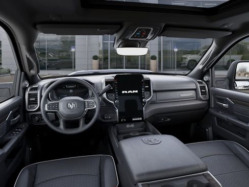 New 2026 RAM 2500 Laramie AWD/4WD image 14