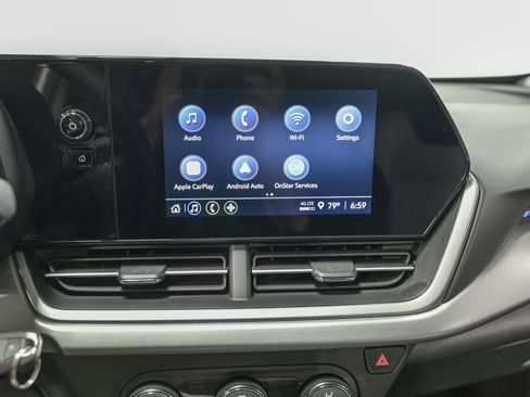 Used 2025 Chevrolet Trax LS FWD image 22