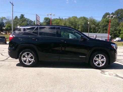 Used 2018 GMC Terrain SLE AWD/4WD image 3