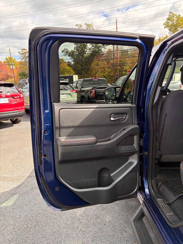 Used 2023 Nissan Frontier PRO-4X w/ Pro Convenience Package AWD/4WD image 25