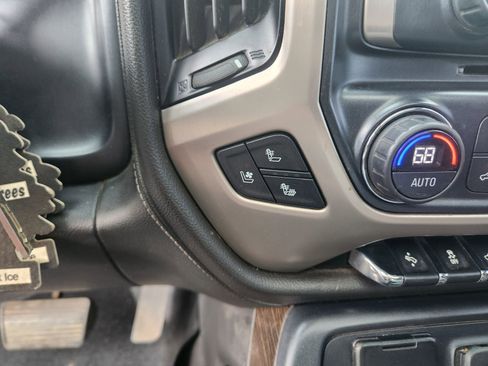 Used 2019 GMC Sierra 3500 Denali w/ Duramax Plus Package image 18