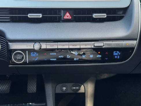 Used 2024 Hyundai Ioniq 5 SEL RWD image 25