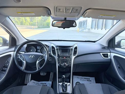 Used 2016 Hyundai Elantra GT w/ Option Group 02 FWD image 13