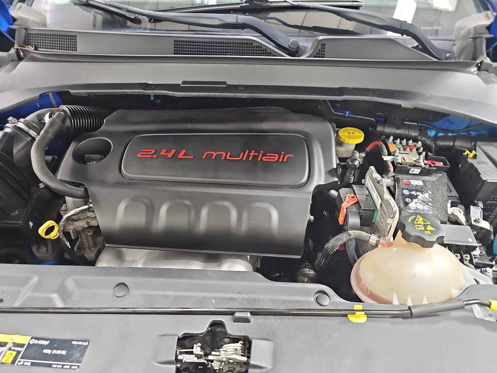 Used 2018 Jeep Compass Limited w/ Navigation Group AWD/4WD image 35