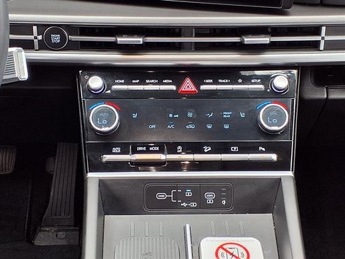 Certified 2025 Hyundai Santa Fe SEL image 34