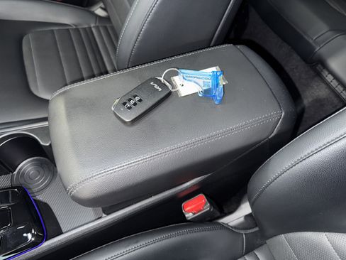 Used 2023 Kia Sportage SX Prestige image 29