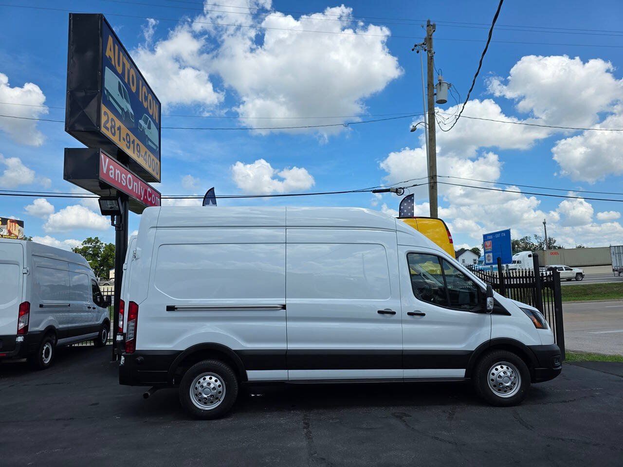 Used 2023 Ford Transit 350 148 High Roof AWD w/ Load Area Protection Package image 3