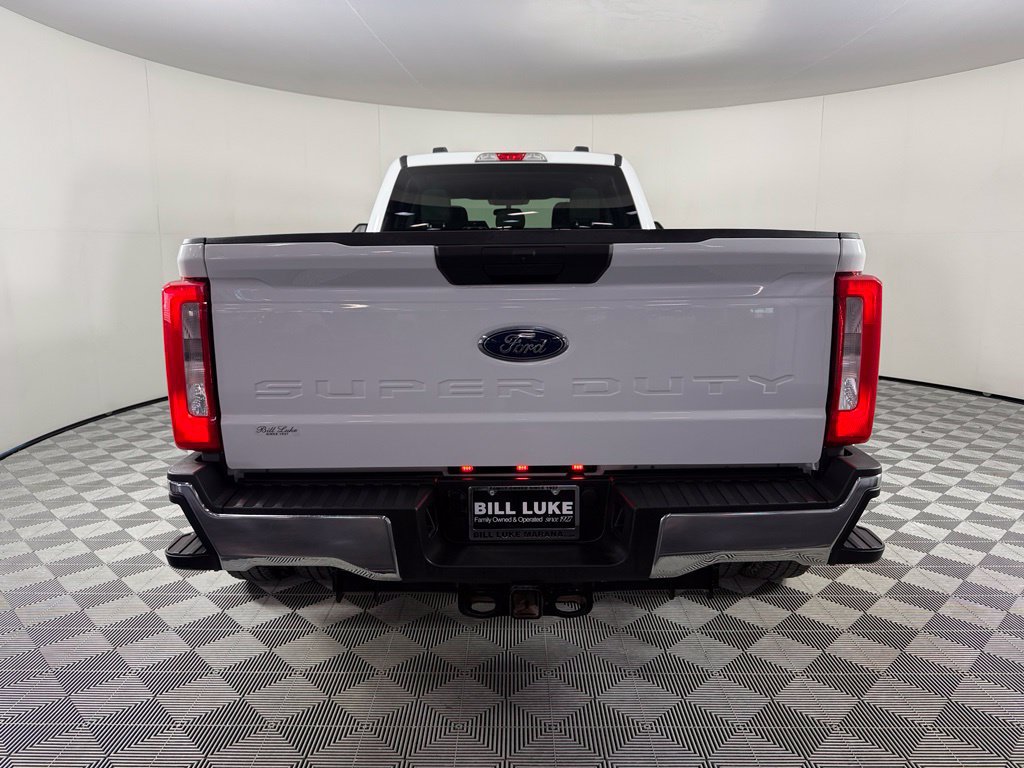 Used 2025 Ford F350 XLT w/ FX4 Off-Road Package AWD/4WD image 9