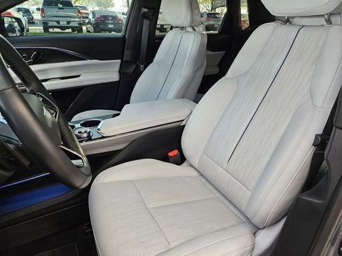 Certified 2024 Cadillac Lyriq Luxury image 27