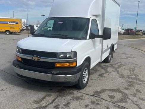 New 2025 Chevrolet Express 3500 Work Van w/ Power Convenience Package image 3