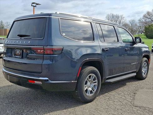 New 2024 Jeep Wagoneer 4WD w/ HD Trailer Tow Package image 12