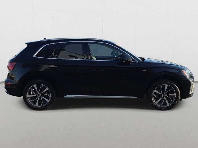 Used 2023 Audi Q5 2.0T Premium w/ Convenience Package AWD/4WD image 4