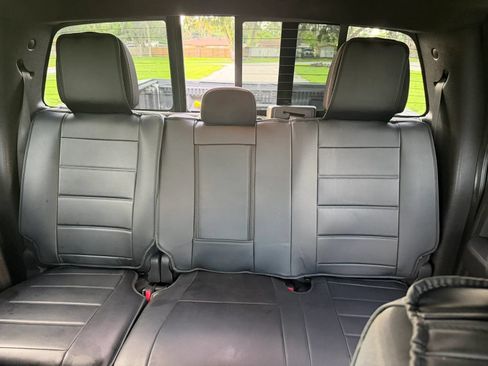 Used 2013 Ford F150 FX4 w/ Mid Equipment Group AWD/4WD image 44