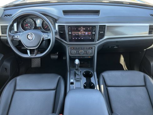 Used 2018 Volkswagen Atlas SE image 16