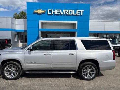 Used 2020 Chevrolet Suburban Premier AWD/4WD image 1