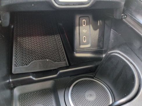 Used 2026 Mercedes-Benz GLC 300 4MATIC image 22