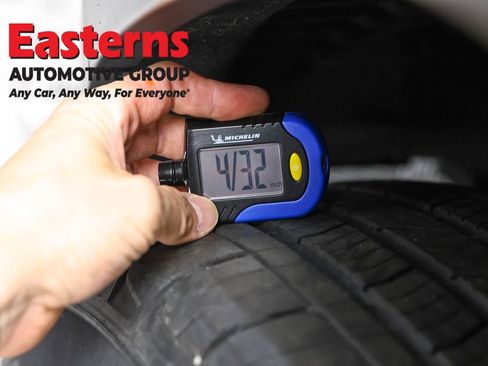 Used 2023 Jeep Grand Cherokee 4WD 4xe w/ Luxury Tech Group II image 30