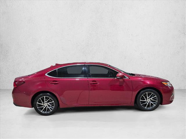 Used 2018 Lexus ES 350 w/ Luxury Package w/Wood Trim FWD image 4