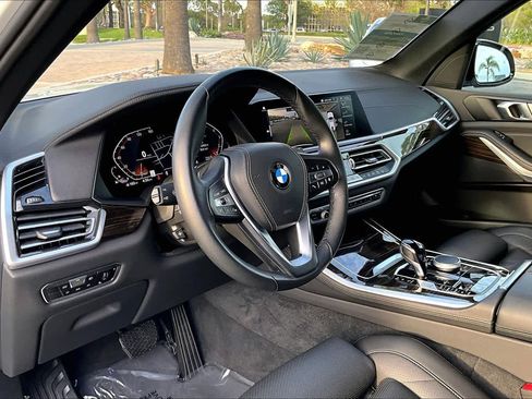 Used 2023 BMW X5 xDrive40i w/ Parking Assistance Package image 16