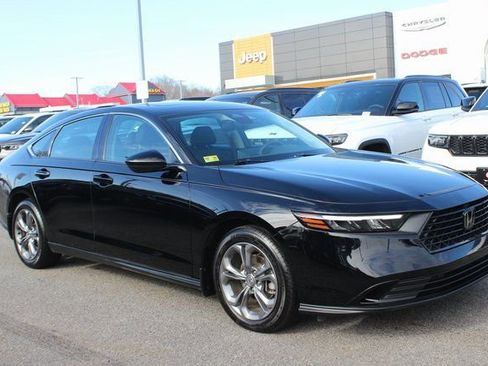 Used 2024 Honda Accord EX image 1