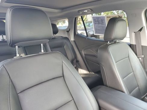 Certified 2023 GMC Terrain SLT w/ Infotainment Package II AWD/4WD image 23