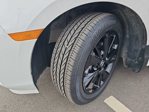 Certified 2024 Honda Odyssey Sport image 30