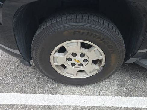Used 2013 Chevrolet Avalanche LS RWD image 26