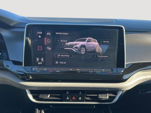 Certified 2025 Volkswagen Atlas Peak Edition SE AWD/4WD image 35