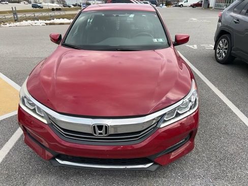 Used 2017 Honda Accord Sport image 2