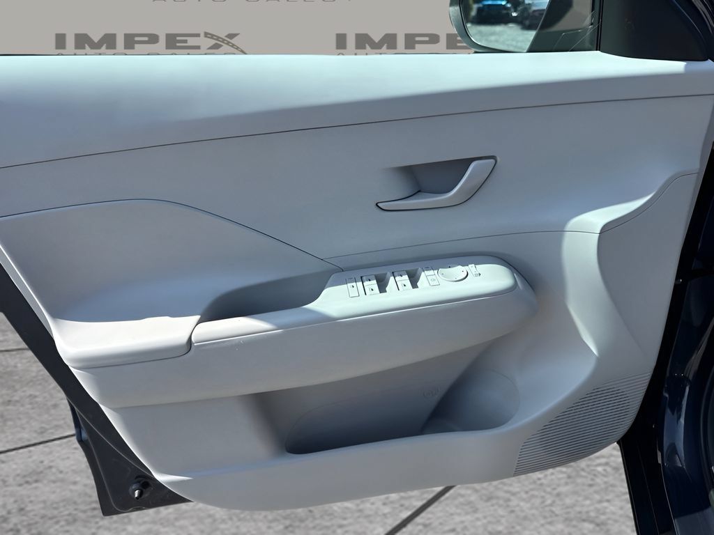 Used 2024 Hyundai Kona SEL AWD/4WD image 22